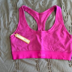 COPY - SKIMS COTTON JERSEY SPORTS BRA NEVER WORN ! TAGS ON . COLOR: LOLLIPOP